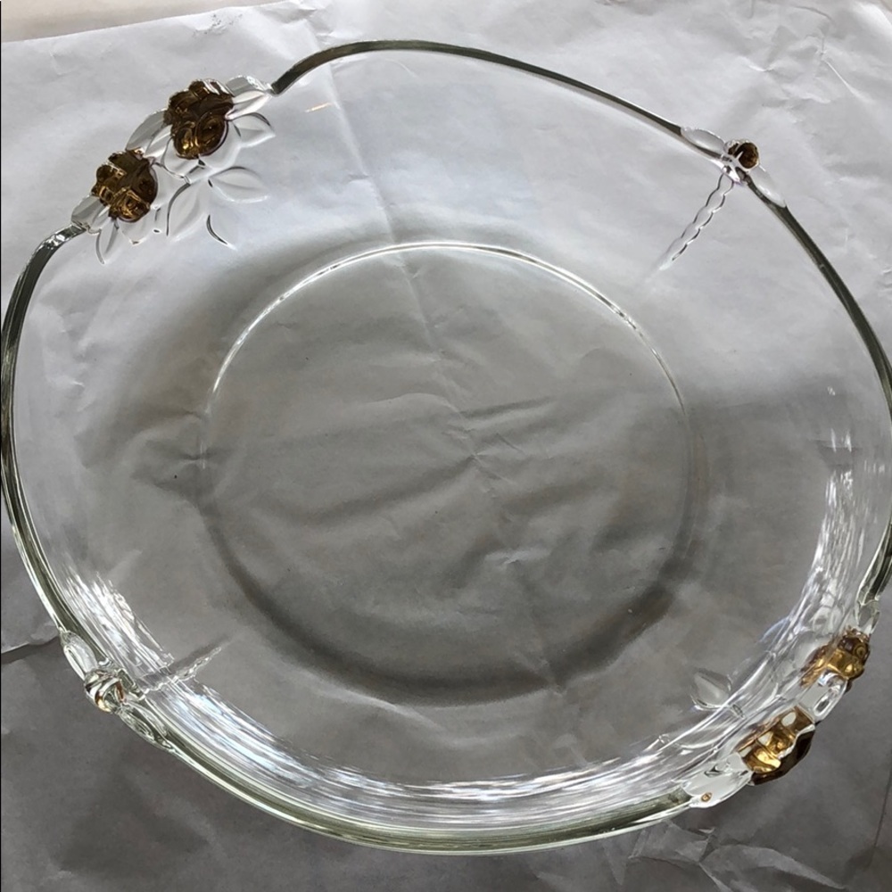 SERVING DISH Glass with Gold Accents